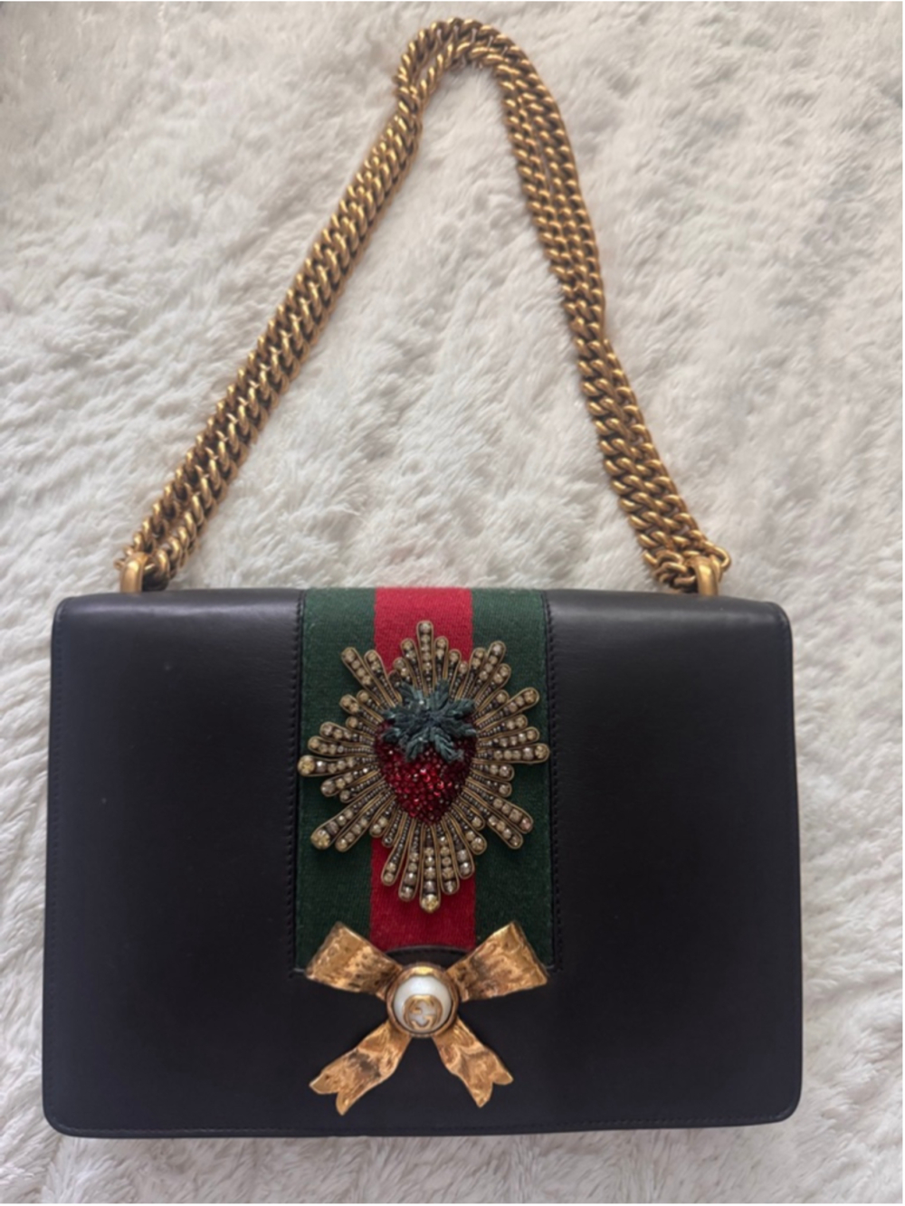 Gucci Peony Medium Strawberry Chain Shoulder Bag